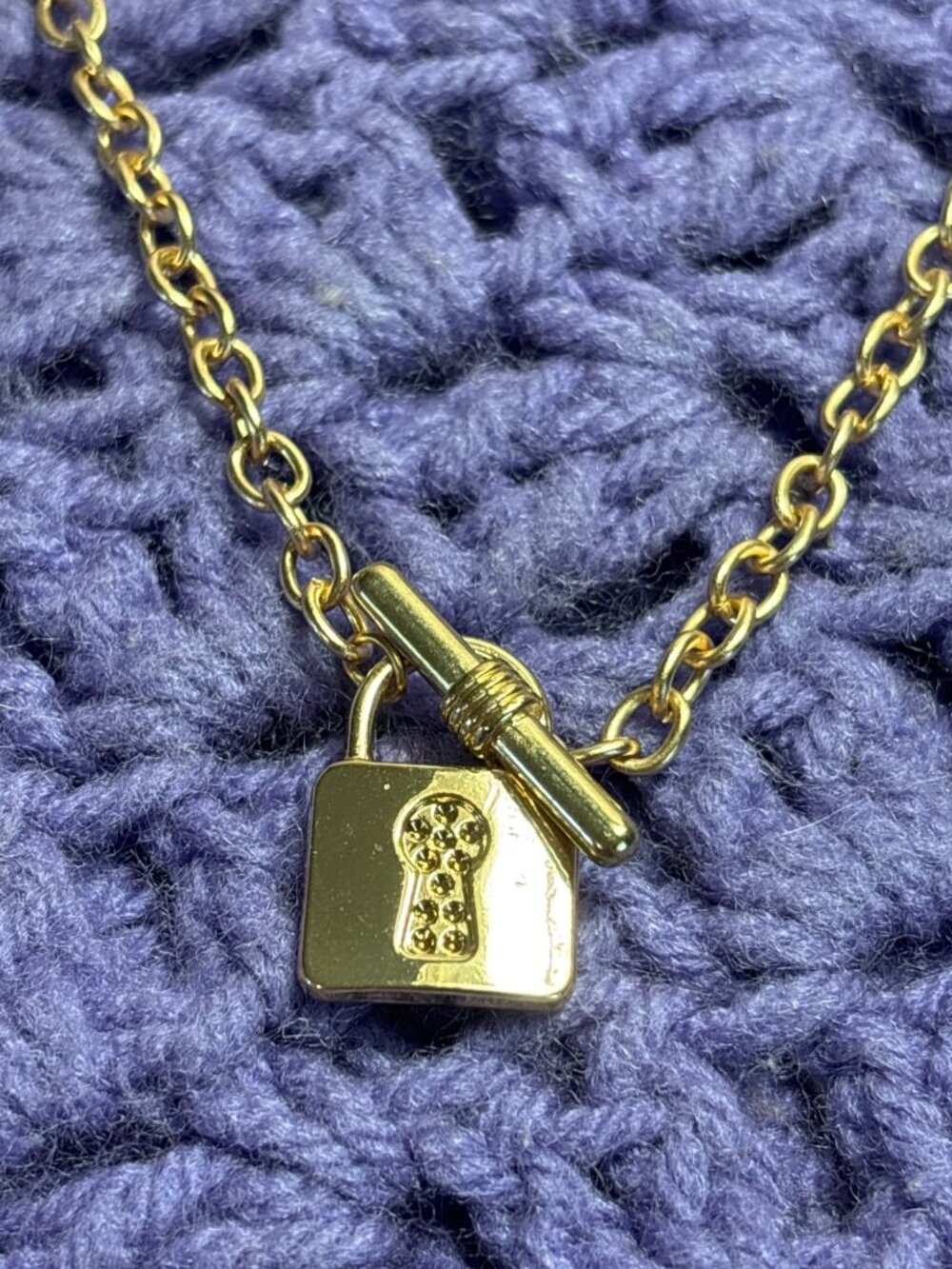 Goldtone Padlock Front Toggle Clasp Chain Necklace 18 inches Long